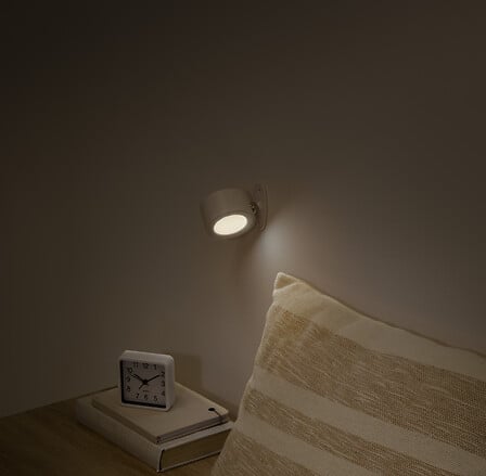 LED стенна лампа 5five, USB зареждане, 3 цвята светлина, Бяла