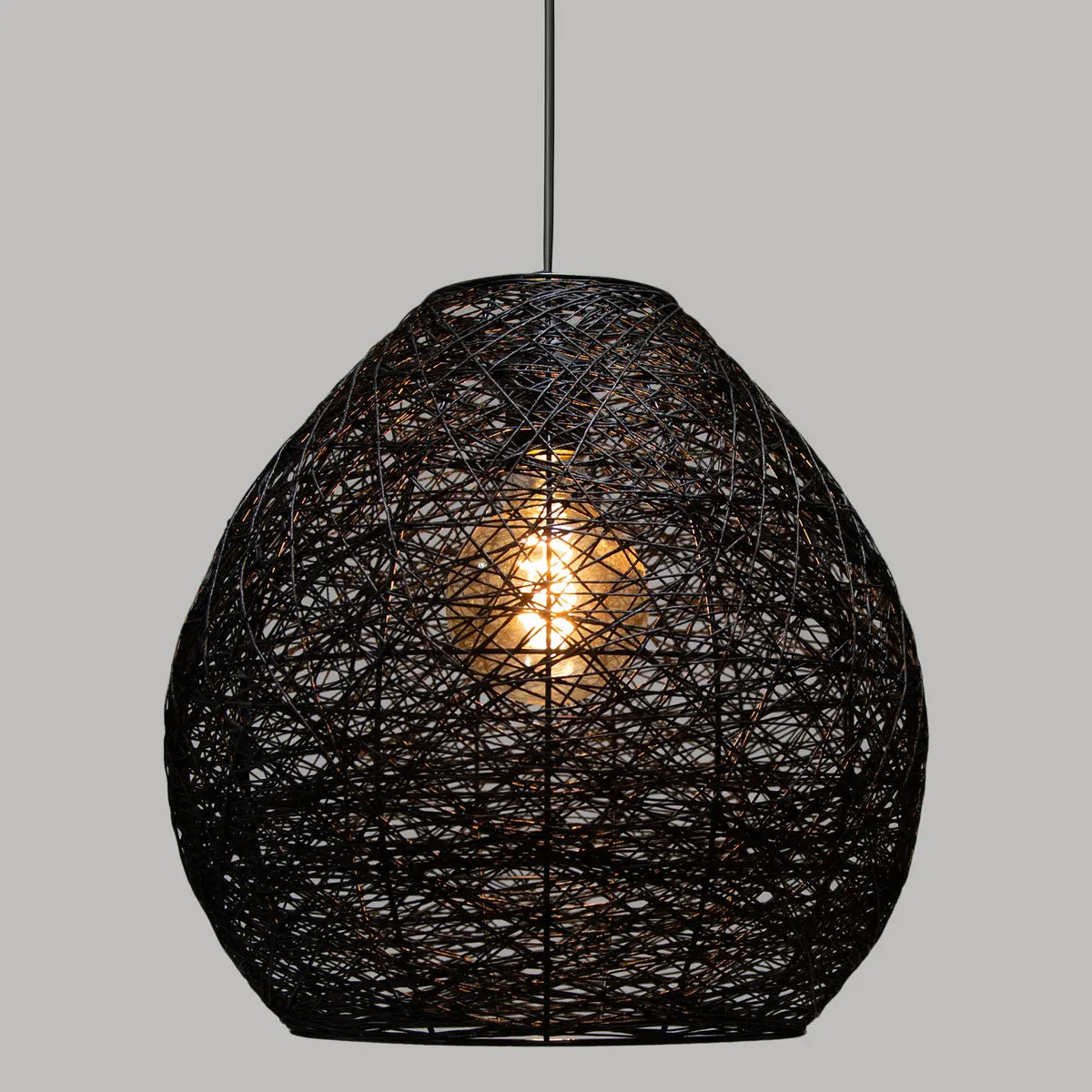 Lampă suspendată Atmosphere Mona, 34 cm, neagră